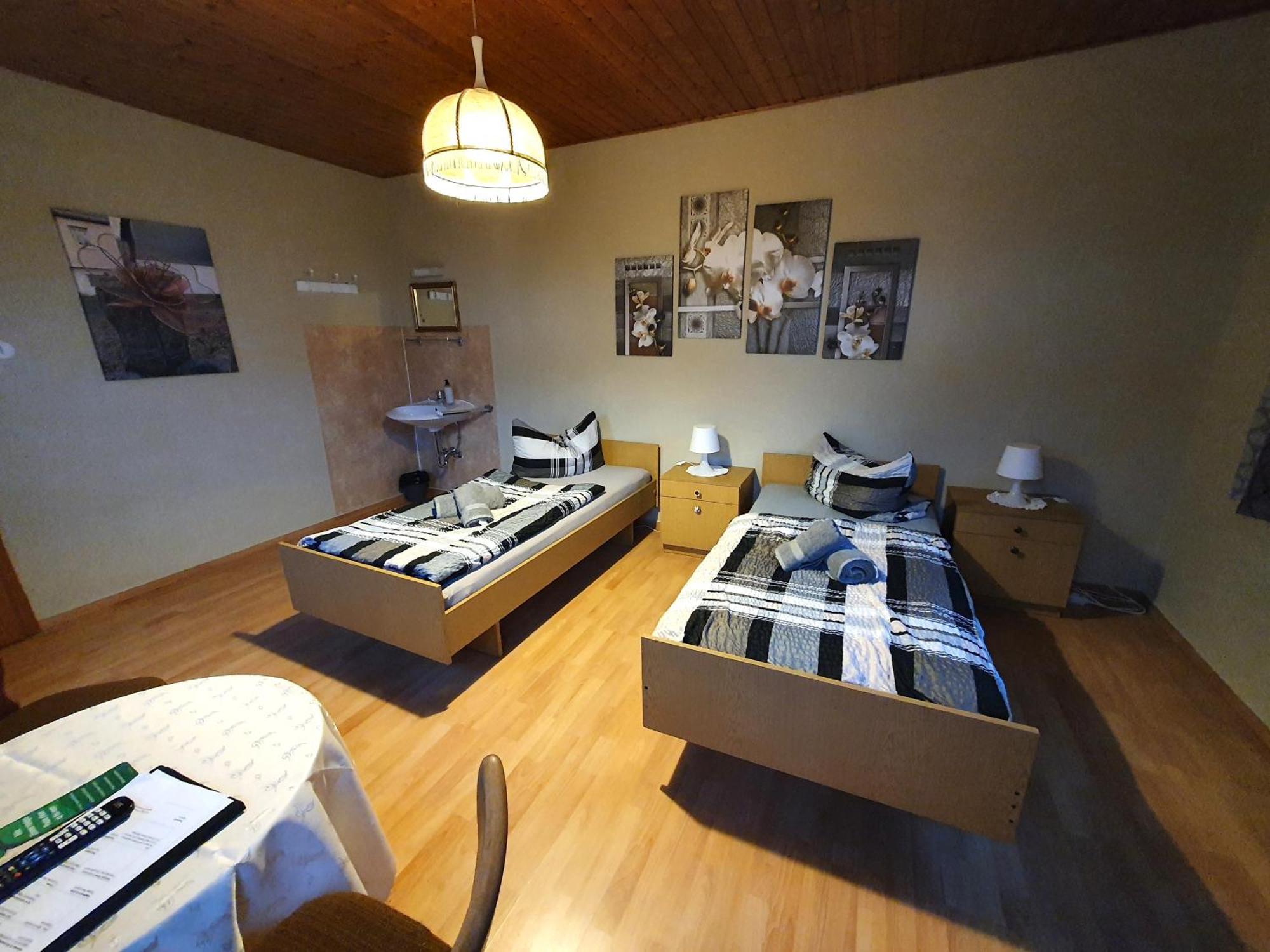 Nordhalben Gaestehaus Weisses Lamm - Monteurzimmer מראה חיצוני תמונה